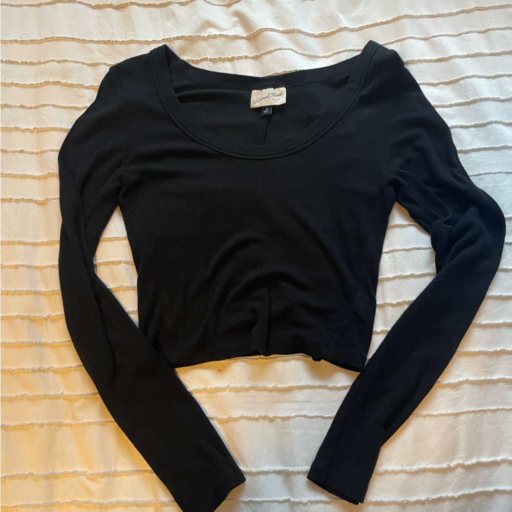 Universal Thread Black Scoop Longsleeve
